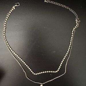 ⚠️Francesca’s Gold Necklace with Dainty Pendant⚠️